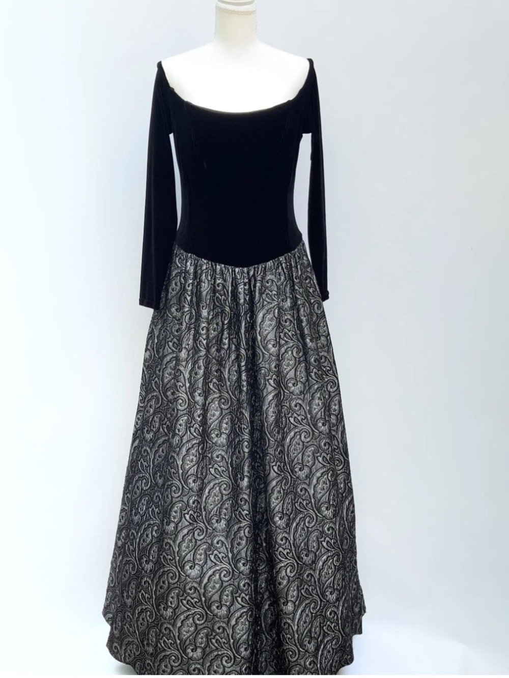 Vintage Jessica McClintock Velvet Brocade Formal Evening Gown Dress 12 Black USA